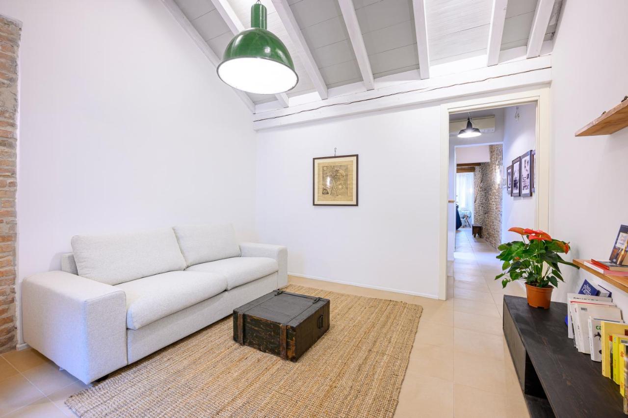 Apartment Skylight Duplex In Historic Center