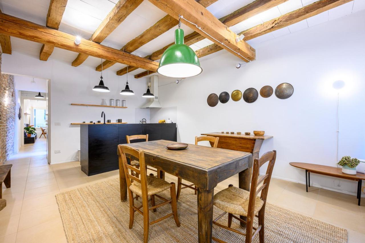 Skylight Duplex In Historic Center Apartment Parma