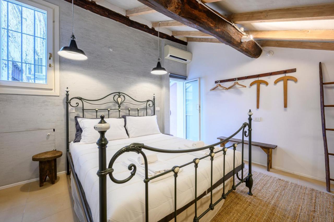 Apartment Skylight Duplex In Historic Center