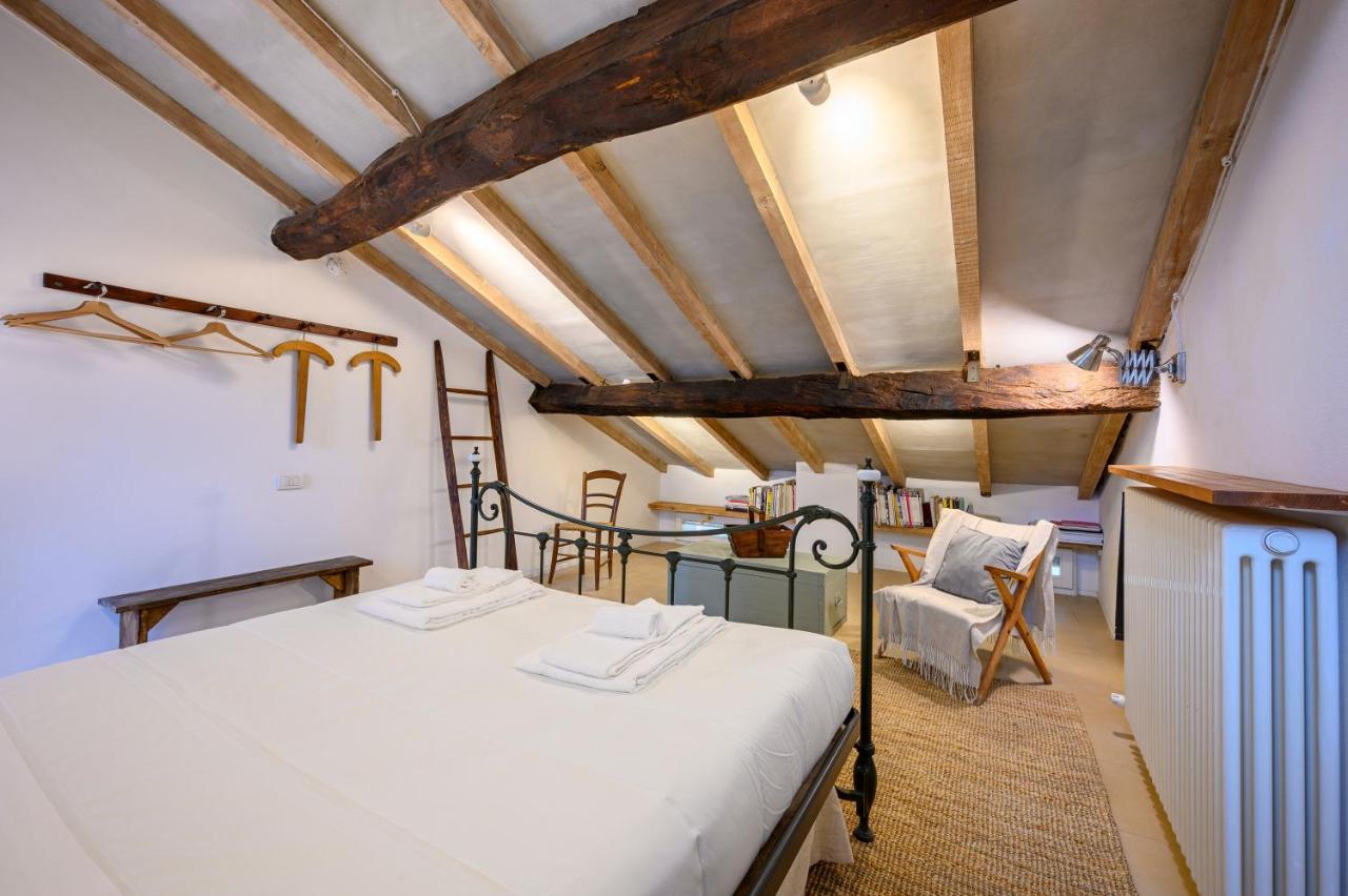 Skylight Duplex In Historic Center Apartment