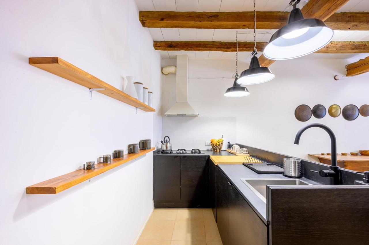 Skylight Duplex In Historic Center Apartment Parma